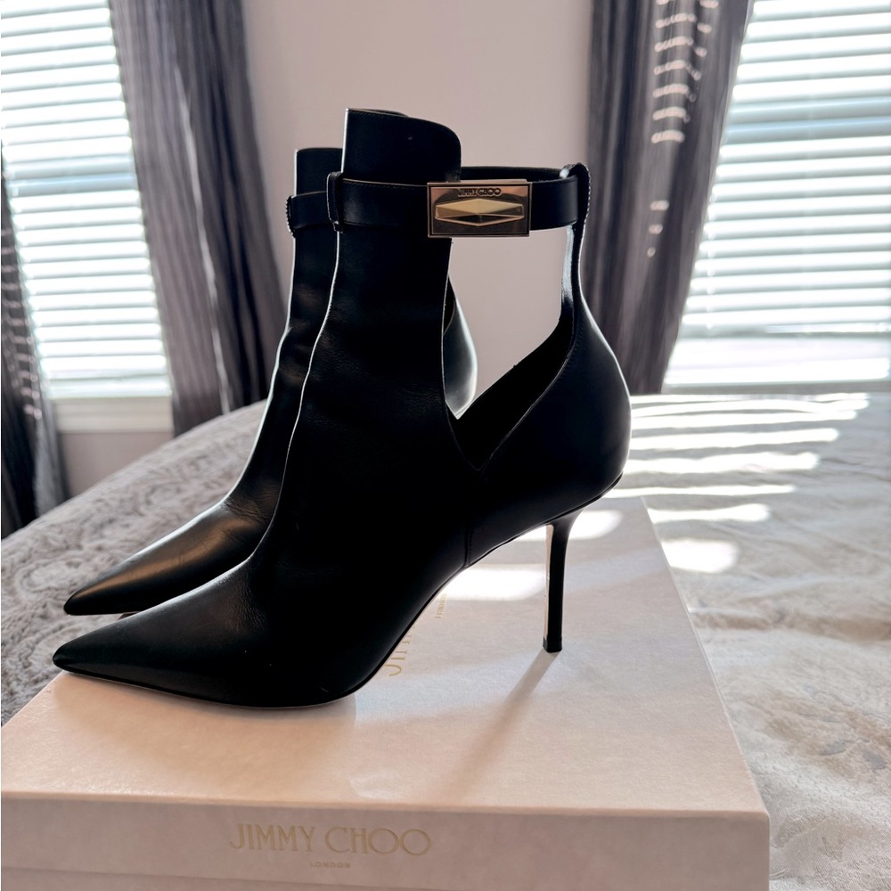 Jimmy Choo Nell 85 boot in size 40